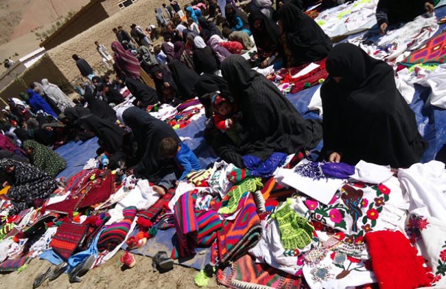 صنایع دستی زنان با رکود مواجه است 
